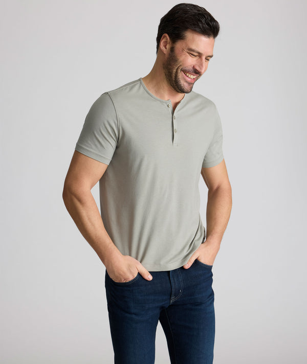 GLERA-UNTUCKIT-41560Lgr-HENLEY-TENCEL-SOLID-MILITARY-GREEN-1_600x.jpg