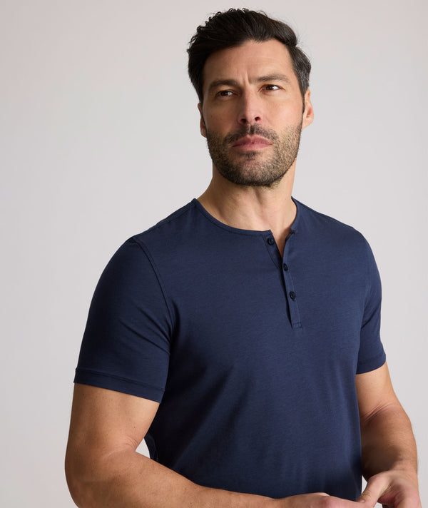GLERA-UNTUCKIT-41560Nav-HENLEY-TENCEL-SOLID-PEACOAT-2_600x.jpg